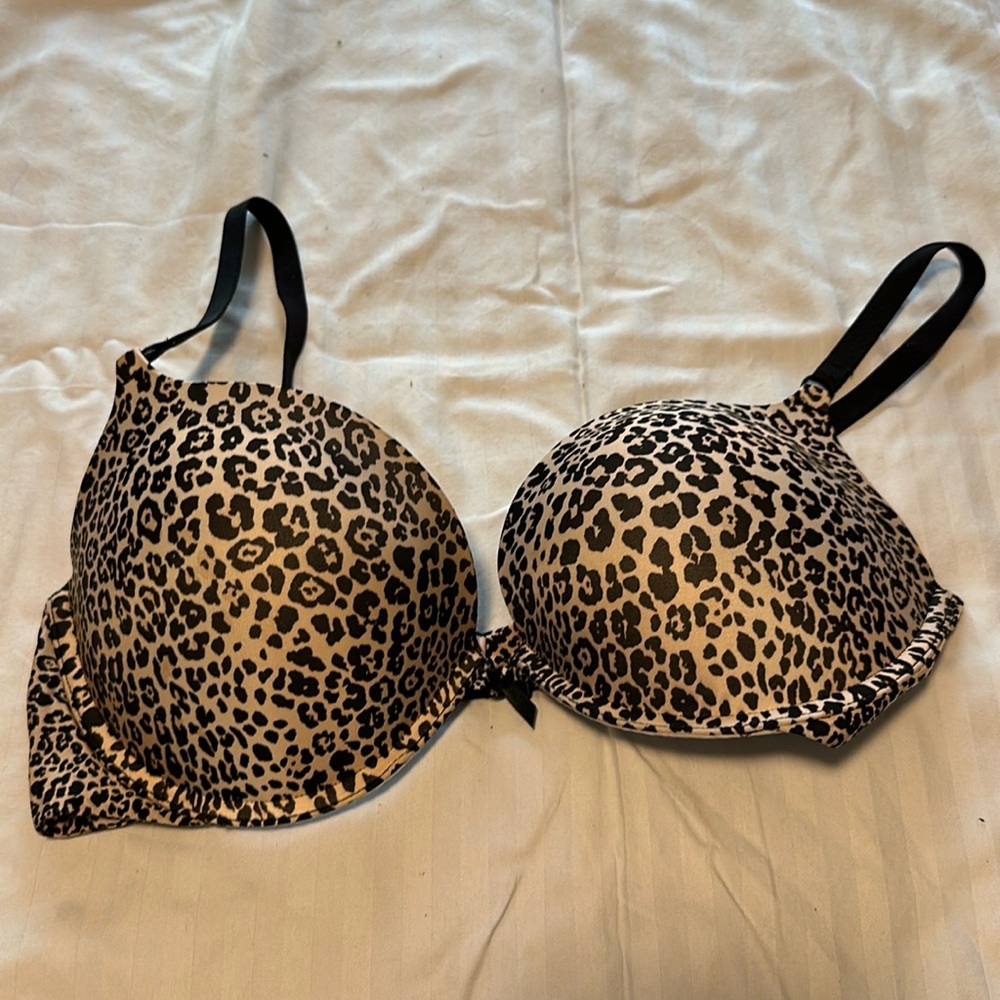 Victoria's Secret Leopard Print T-Shirt Bra - Black and Tan